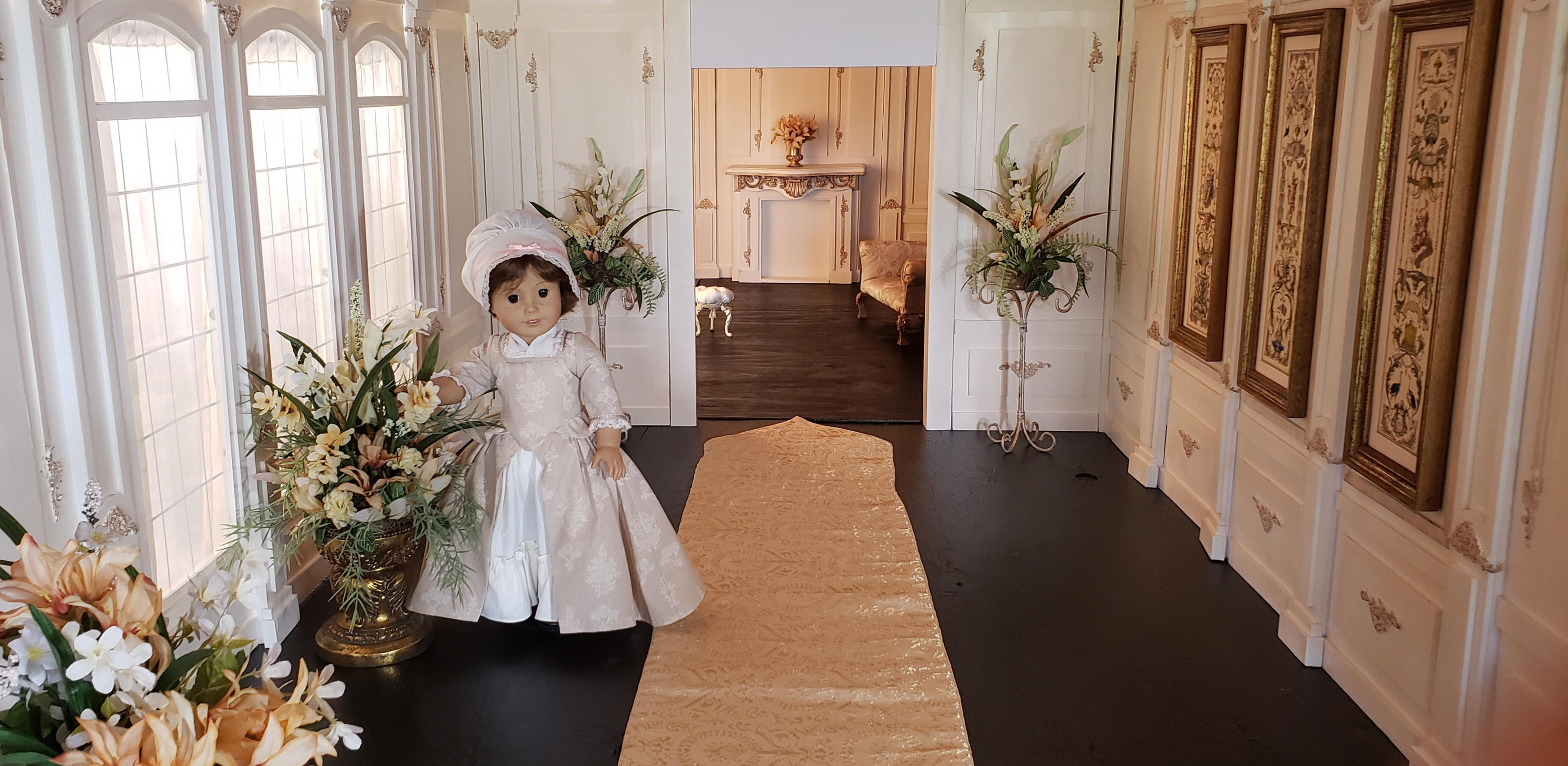 This is the 18th Century wall set. It is modular and can be set up in a variety of ways.