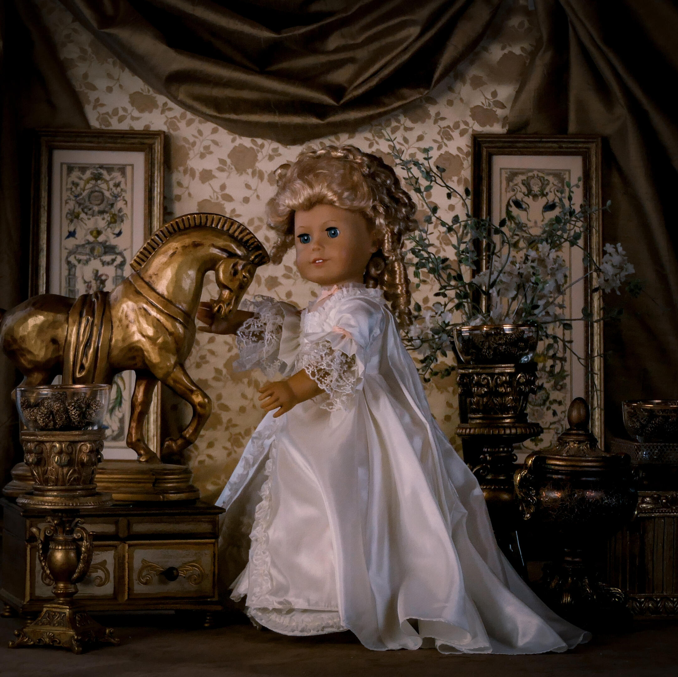 18th Century dress side view